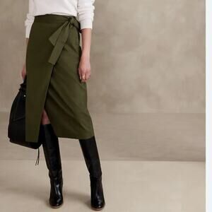 NWT Banana Republic Elaine Green Utility Midi Skirt